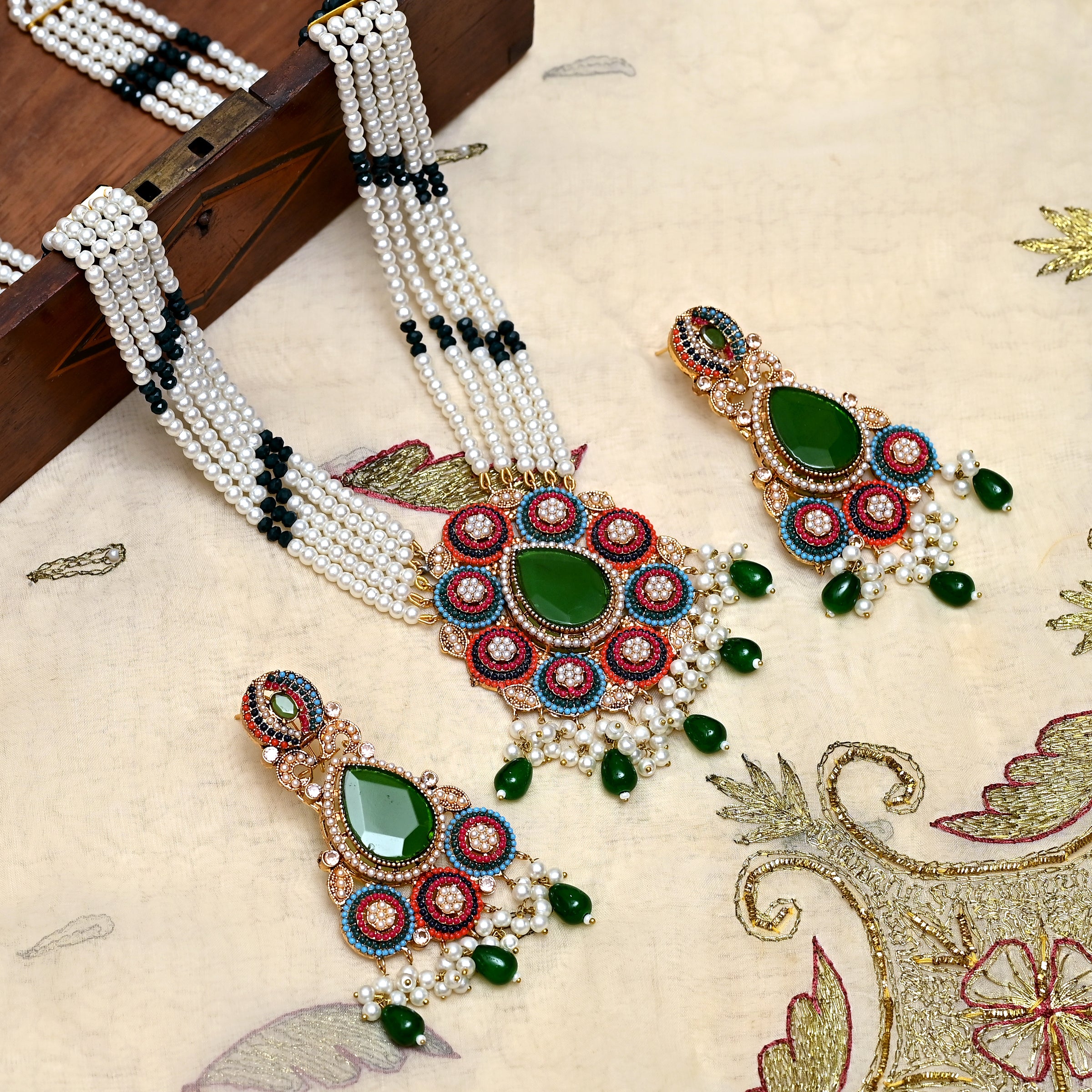 Whispering Pearls Mala & Earrings (S-32)
