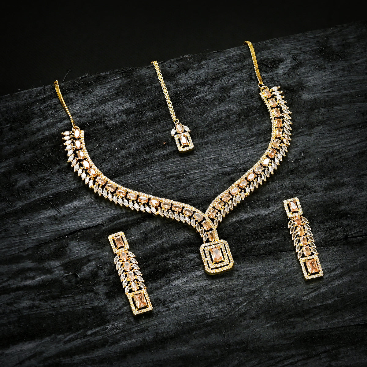 The Art of Layering: Tips for Styling Necklaces