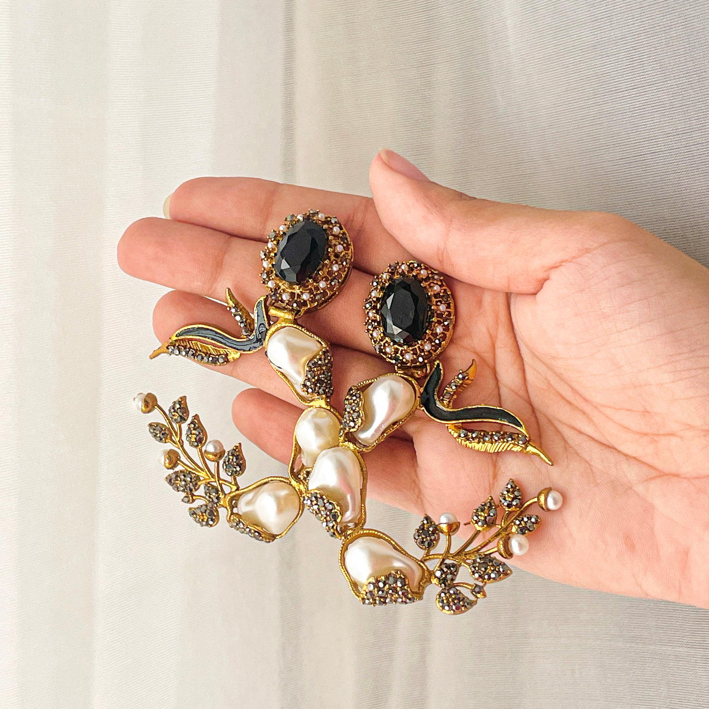 Koh-e-Kahf Royal Mother Pearl - ER-60