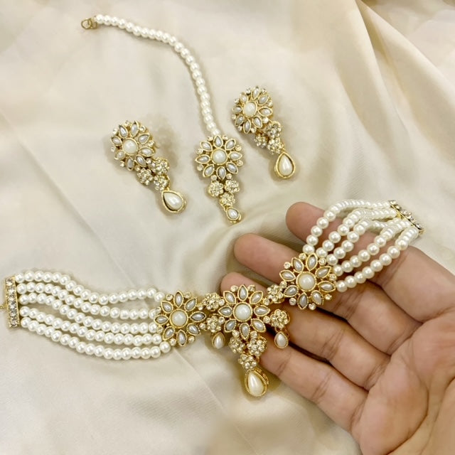 Pearl Charm Fantasy Choker Set CS-43