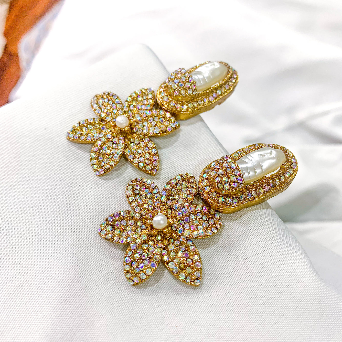 Naghma-e-Naz Earrings – (ER-124)