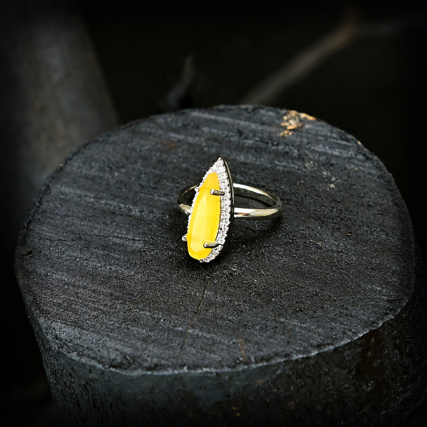 Zircon Natural Sapphire Ring (R-25)