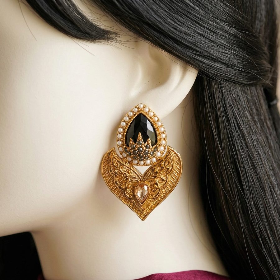 Dilruba Onyx close-up draft