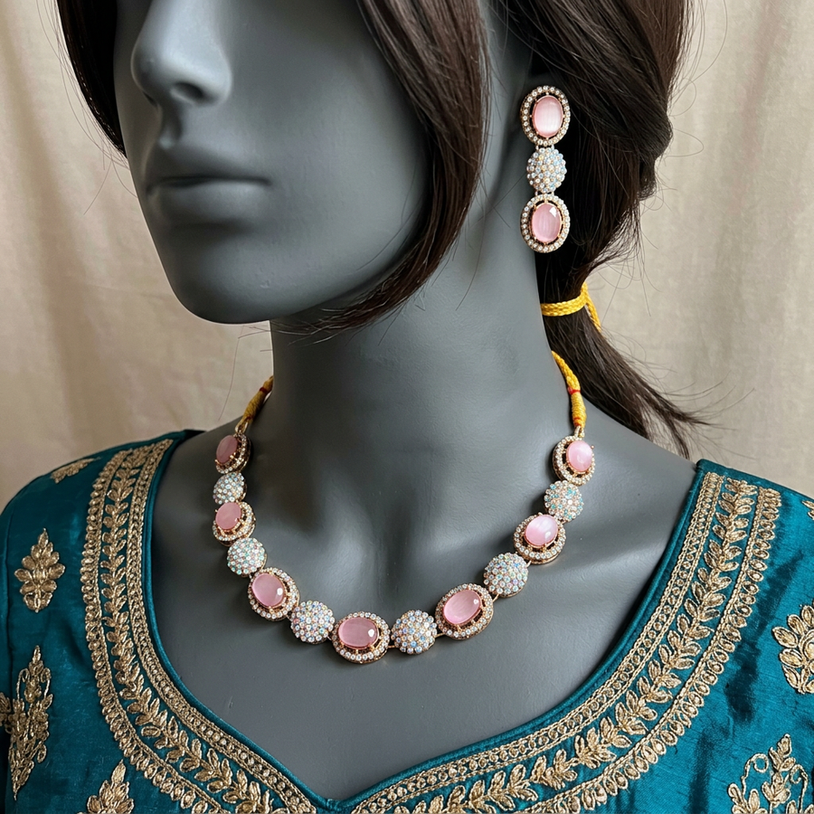 Gohar-e-Aab Rose necklace set on a mannequin